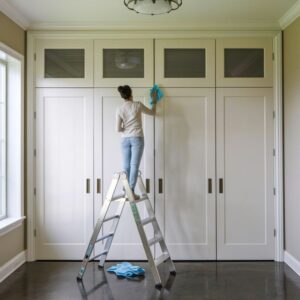 białe drzwi wewnętrzne